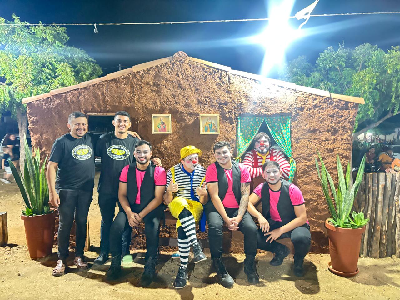 ESPETÁCULO GARGALHADA FOI ATRAÇÃO EM FESTA DE PADROEIROS NA COMUNIDADE DE VERRUMA